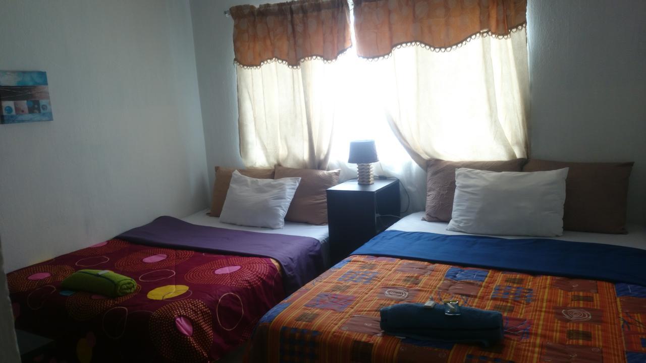 Hotel Colonial Maya Guatemala-Stad Buitenkant foto